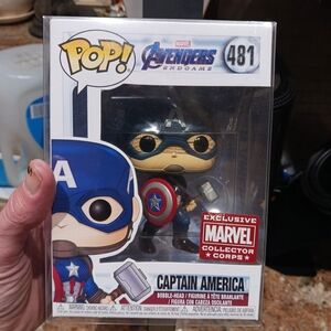 Avengers Captain America (with Mjolnir)  Marvel Collector Corps Funko Pop #481